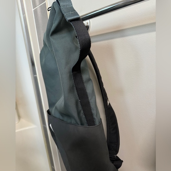 Adidas backpack - Picture 2 of 5